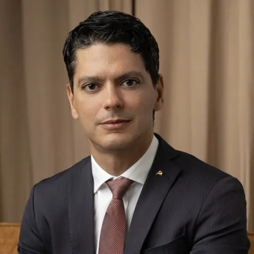 Terry Romain