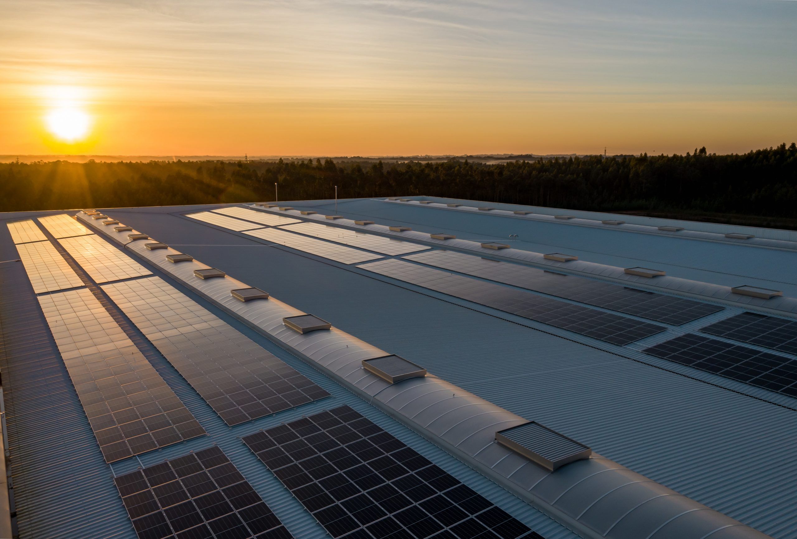 Indonesia : Ice from Solar Energy